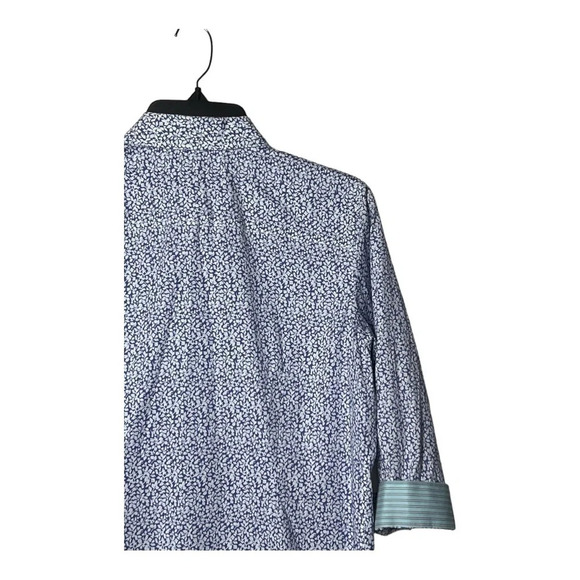 1548. TALBOTS 3/4 SLEEVES FLORAL PATTERN TOP FULL BUTTON‎ UP BLUE/WHITE IN COLOR - Picture 7 of 9